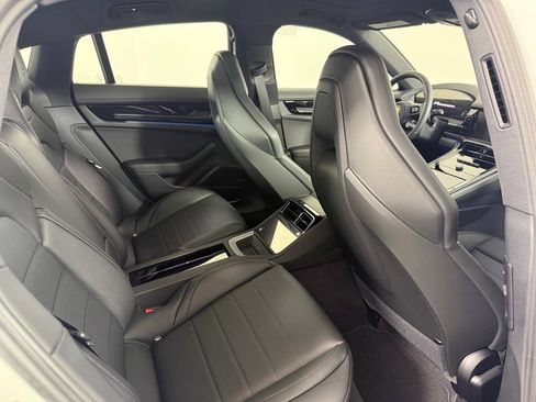 New 2026 Porsche Panamera RWD image 17