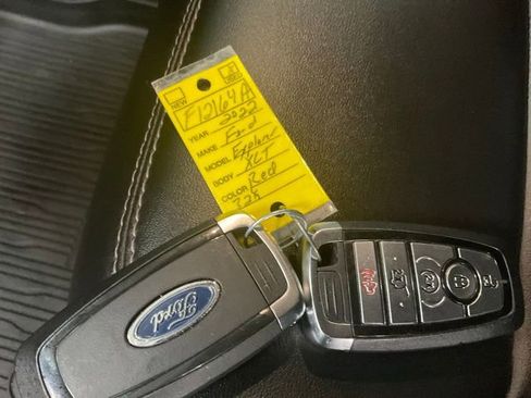 Used 2022 Ford Explorer XLT w/ Equipment Group 202A image 20