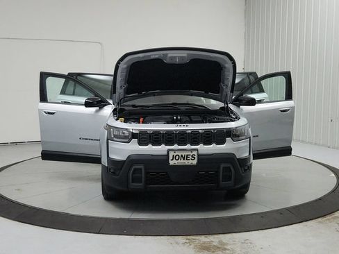 New 2026 Jeep Cherokee Laredo AWD/4WD image 10
