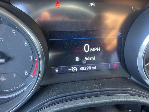 Used 2022 Buick Encore GX Preferred w/ Cold Weather Comfort Package FWD image 39