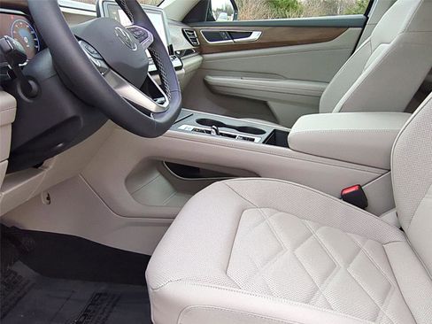 New 2026 Volkswagen Atlas SE image 14