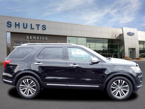 Used 2019 Ford Explorer Platinum image 4