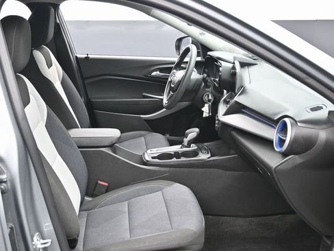 Used 2024 Chevrolet Trax LS w/ Driver Confidence Package image 31