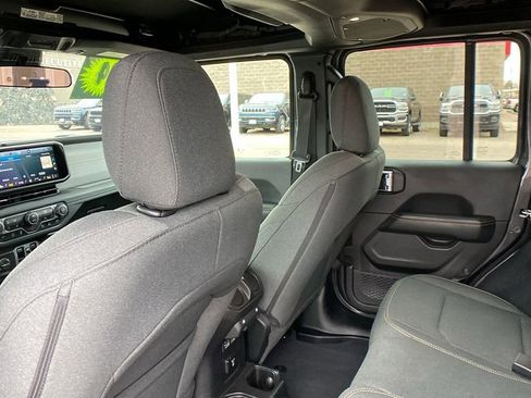 Used 2024 Jeep Wrangler Unlimited Sahara w/ Safety Group AWD/4WD image 26