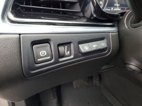 Used 2023 Cadillac XT6 Premium Luxury w/ Technology Package image 11