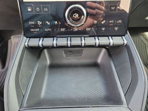 New 2026 GMC Terrain Denali w/ LPO, Floor Liner Package AWD/4WD image 20