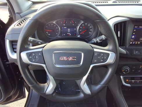 Used 2022 GMC Terrain SLE image 11