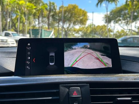 Used 2020 BMW 440i Convertible w/ M Sport Package image 23