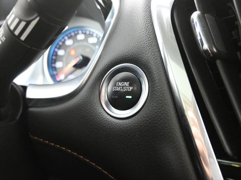 Used 2020 Chevrolet Traverse LT w/ LT Premium Package image 33