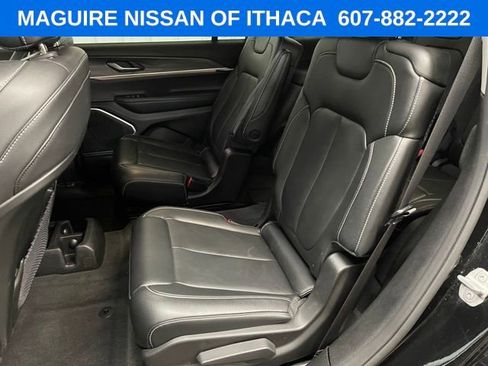 Used 2021 Jeep Grand Cherokee L Limited AWD/4WD image 17