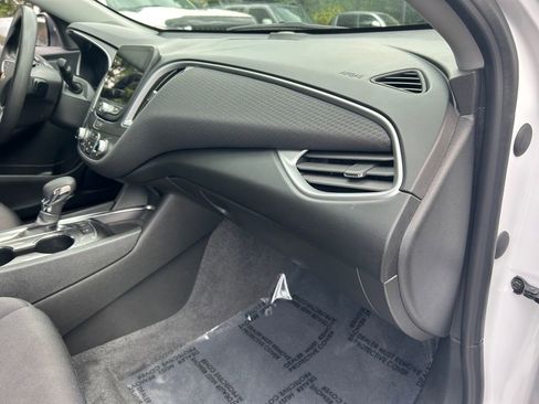 Used 2024 Chevrolet Malibu LT FWD image 26