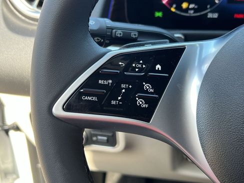 New 2026 Mercedes-Benz GLB 250 4MATIC image 36