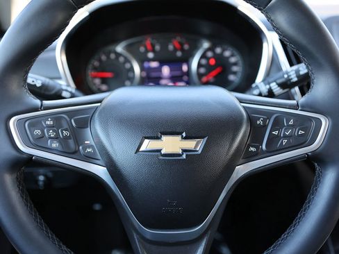 Used 2023 Chevrolet Equinox LT image 38