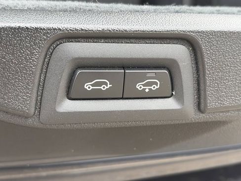 Used 2020 BMW X7 xDrive40i w/ M Sport Package image 9