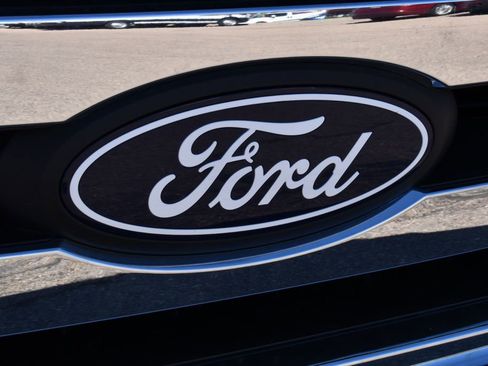 New 2027 Ford E-450 and Econoline 450 Super Duty w/ Power Equipment Group image 17