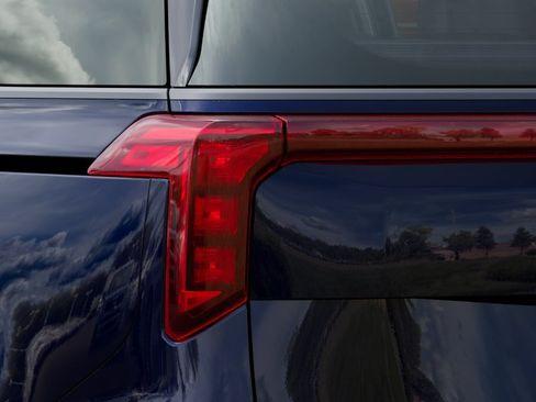 New 2027 Kia Carnival EX FWD image 11