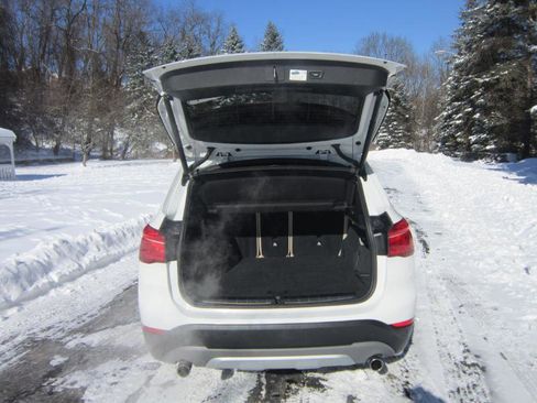 Used 2017 BMW X1 xDrive28i image 32