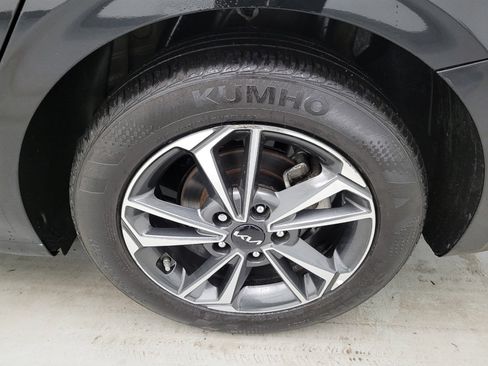Used 2024 Kia Forte LXS FWD image 31