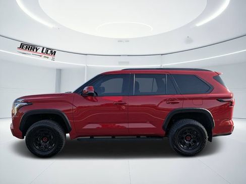 Used 2023 Toyota Sequoia Limited AWD/4WD image 6