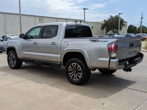 Used 2021 Toyota Tacoma TRD Sport RWD image 6