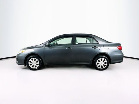 Used 2011 Toyota Corolla LE image 4