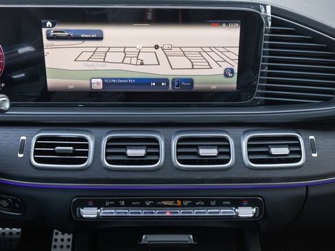 New 2026 Mercedes-Benz GLS 450 4MATIC image 26