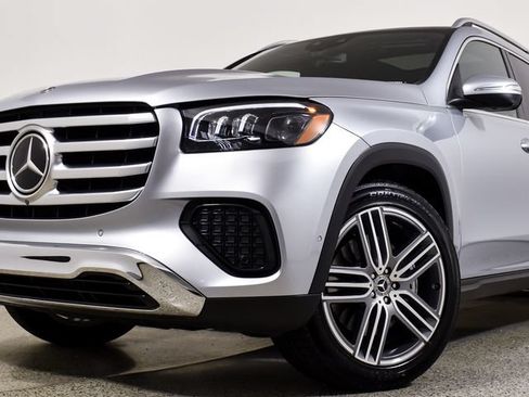 Certified 2025 Mercedes-Benz GLS 450 4MATIC image 6