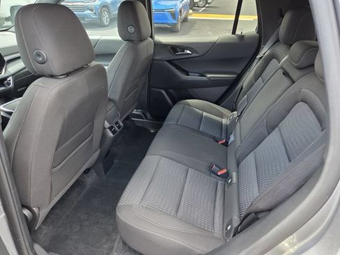 Used 2025 Chevrolet Equinox LT FWD image 10