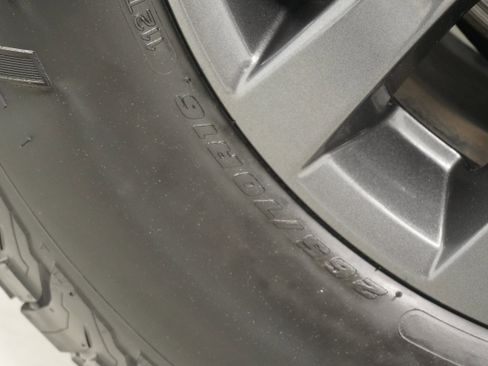 Used 2021 Toyota Tacoma SR5 image 23