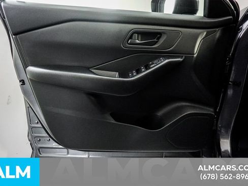 Used 2024 Nissan Rogue S FWD image 47