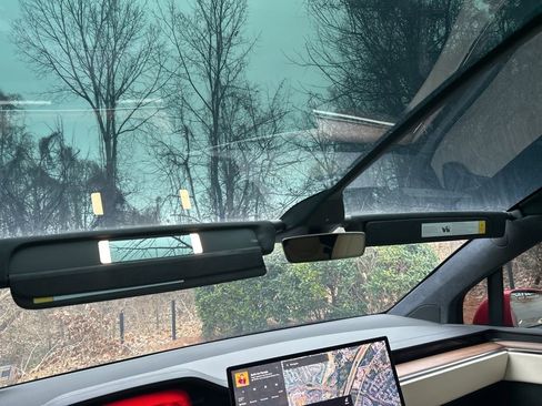 Used 2023 Tesla Model X image 34