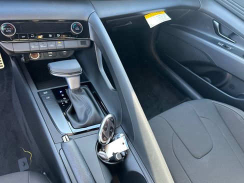 New 2025 Hyundai Elantra Sport image 31