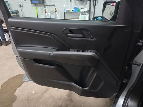 Used 2023 Chevrolet Colorado Trail Boss w/ Technology Package image 28