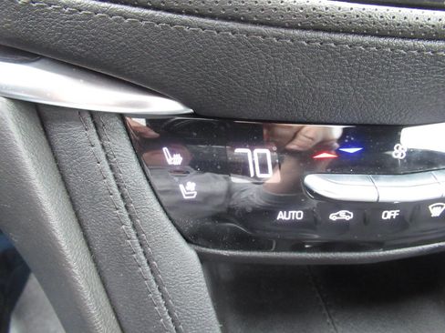 Used 2024 Cadillac XT5 Premium Luxury w/ LPO, Floor Liner Package AWD/4WD image 31