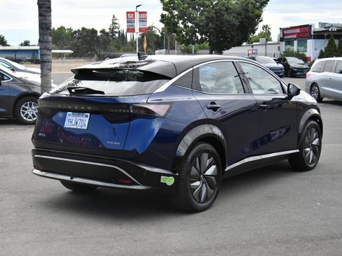 Used 2023 Nissan Ariya FWD image 8