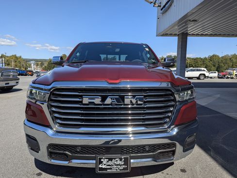 Used 2025 RAM 1500 Laramie image 4