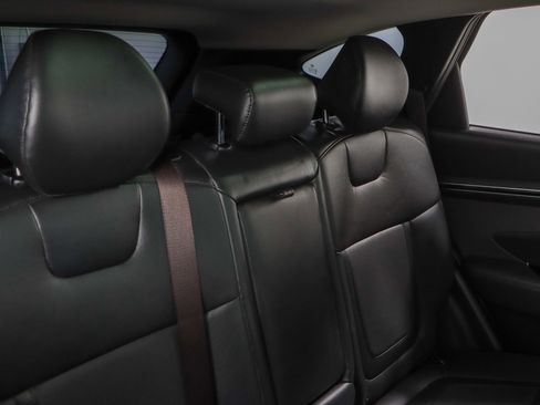 Used 2022 Hyundai Tucson Limited image 29