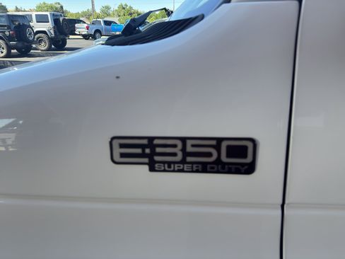 Used 2003 Ford E-350 and Econoline 350 Super Duty image 8