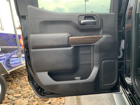 Used 2021 Chevrolet Silverado 1500 LT Trail Boss w/ Bed Protection Package image 24