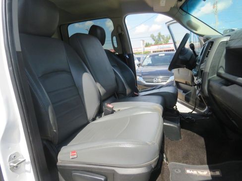 Used 2017 RAM 2500 Tradesman w/ Popular Equipment Group RWD image 23