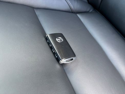 Used 2025 MAZDA MAZDA3 s image 33