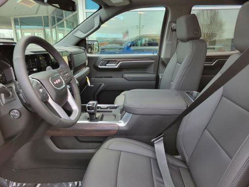New 2026 GMC Sierra 1500 SLT w/ SLT Premium Package image 9