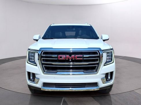 Used 2023 GMC Yukon SLT w/ SLT Luxury Package AWD/4WD image 8