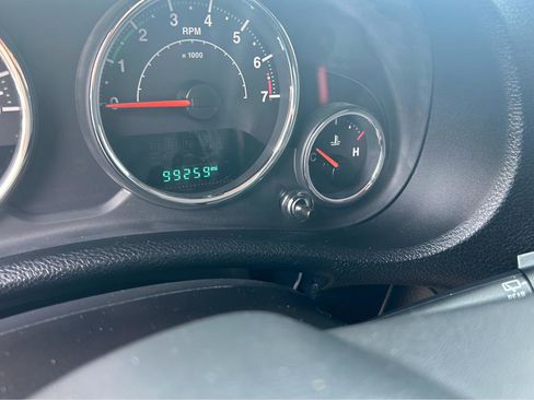 Used 2015 Jeep Wrangler Sport w/ Quick Order Package 24S image 7