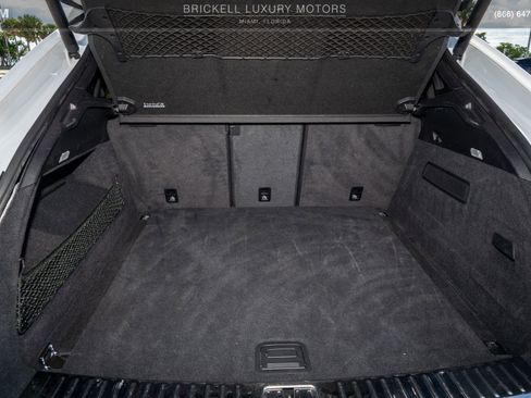 Used 2020 Porsche Cayenne image 13