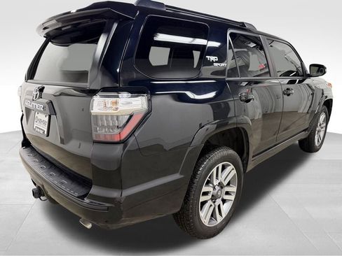 Used 2022 Toyota 4Runner TRD Sport image 9