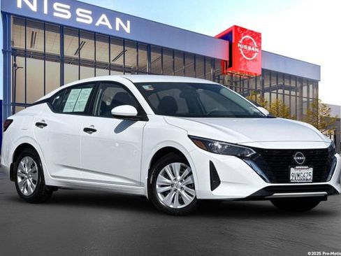 Certified 2025 Nissan Sentra S FWD image 1