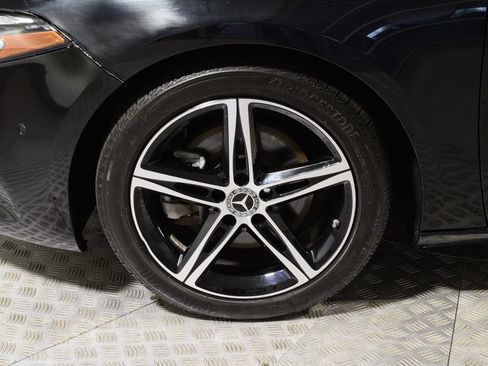 Used 2021 Mercedes-Benz A 220 4MATIC w/ Premium Package image 35