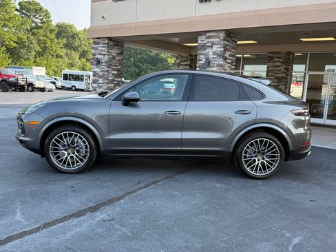 Used 2021 Porsche Cayenne Coupe AWD/4WD image 2