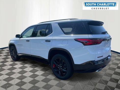 Used 2023 Chevrolet Traverse Premier w/ Redline Edition FWD image 6